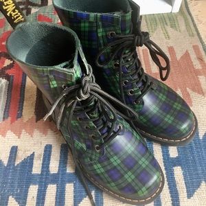 Doc Martens rainboots size 8!